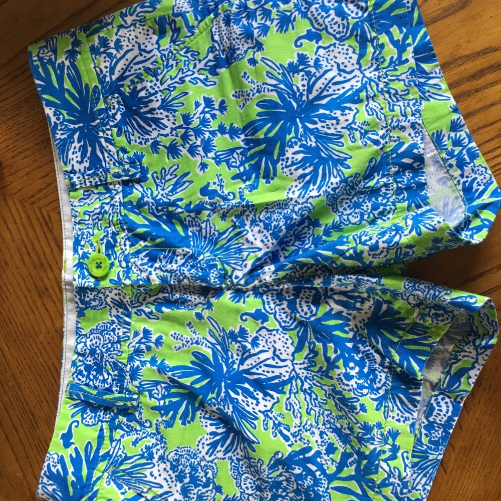EUC Lilly Pulitzer Callahan shorts